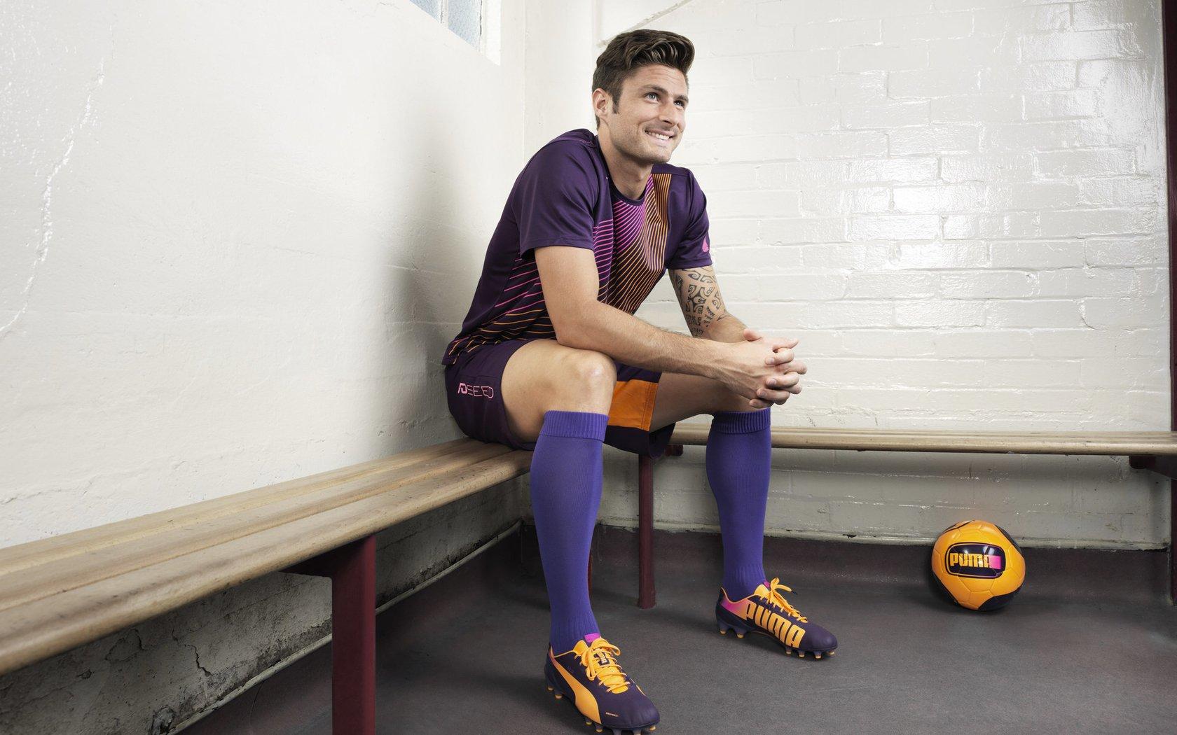 国际帆船赛巅峰对决，狂风巨浪中勇者加冕